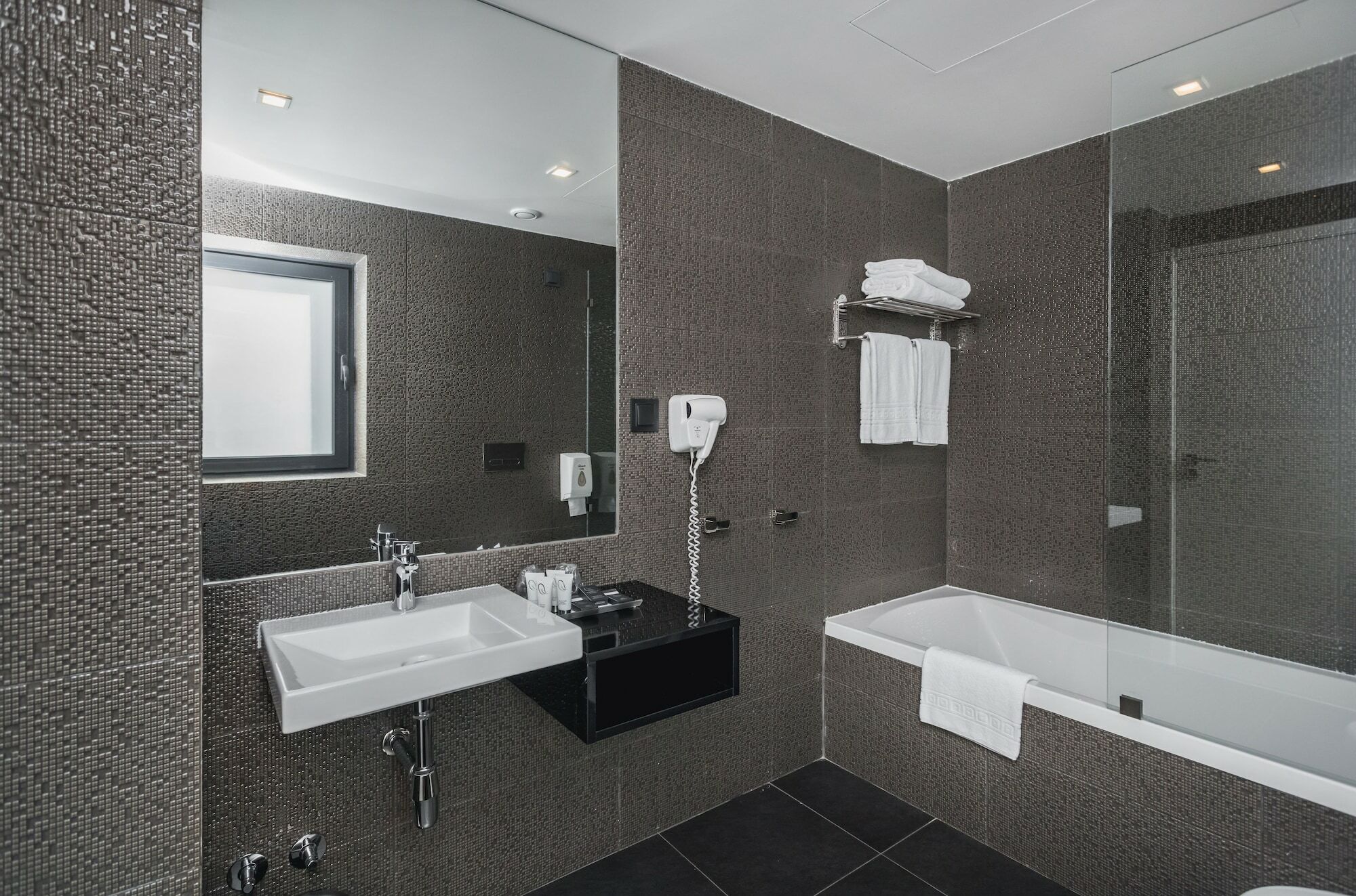 Essence Inn Marianos Hotel ファティマ エクステリア 写真