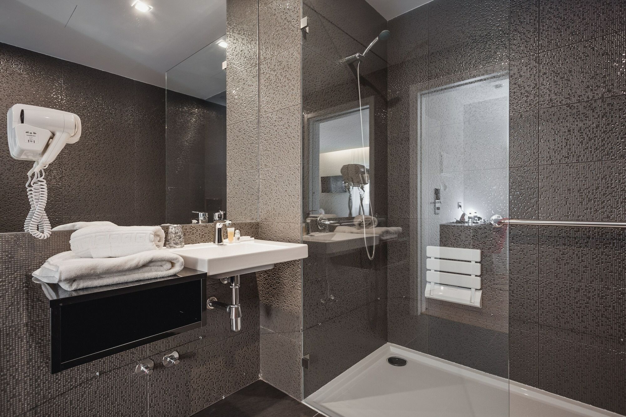Essence Inn Marianos Hotel ファティマ エクステリア 写真